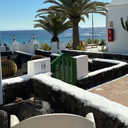 Casa Maca Sea View & Front *