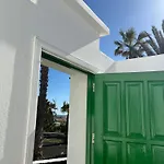 Casa Maca Sea View & Front Apartment *