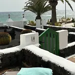 Casa Maca Sea View & Front Apartment Puerto del Carmen (Lanzarote)